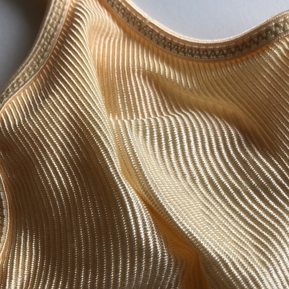 NWT! Legit retro Warner’s bra in Honeybee 🍯 - Picture 8 of 8